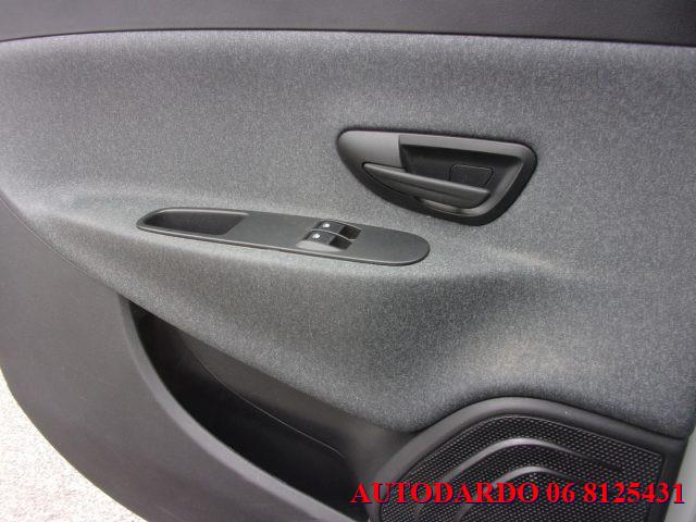 LANCIA Ypsilon 1.0 FireFly 5 porte S&S Hybrid Ecochic Silver