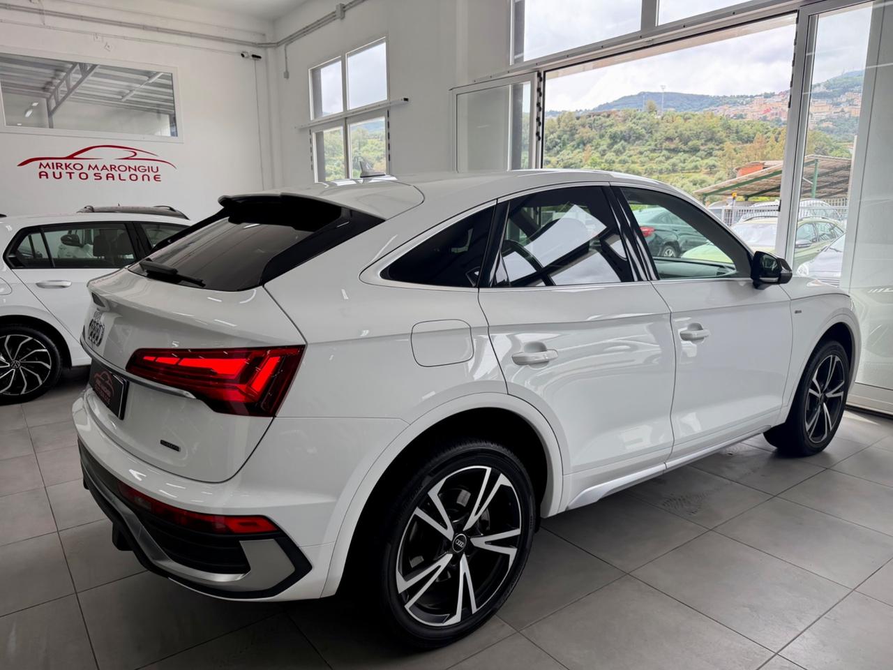 Audi Q5 SPB 2.0 204 CV quattro S tronic line FINANZIABILE