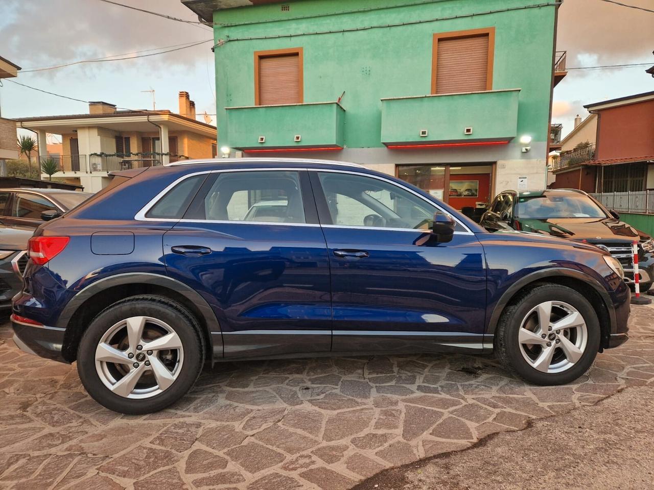 Audi Q3 35 TDI S tronic Business Advanced