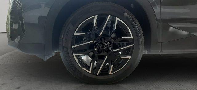 PEUGEOT 3008 Hybrid 136 e-DCS6 GT