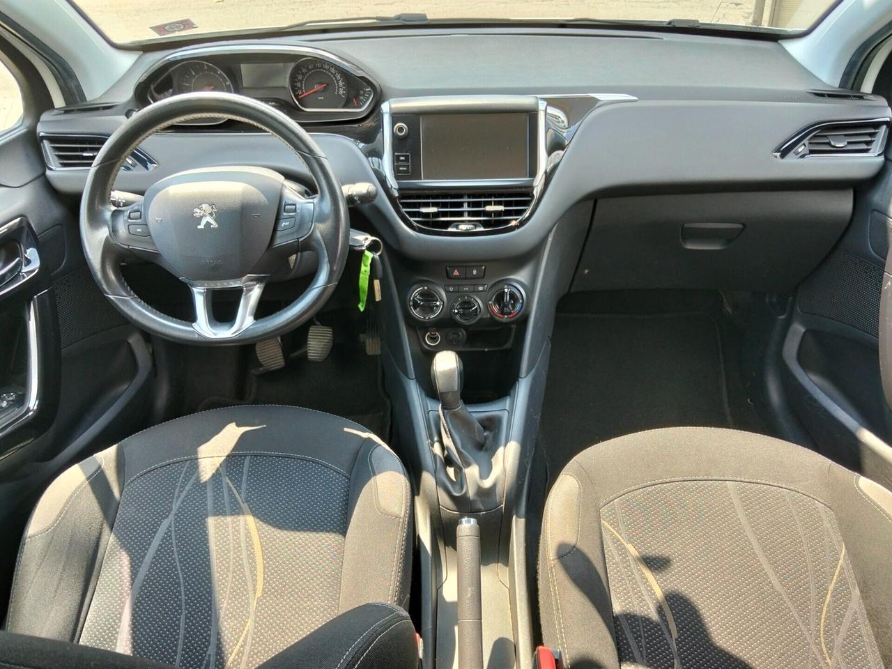 Peugeot 208 1.4 HDi 68 CV 5 porte Allure
