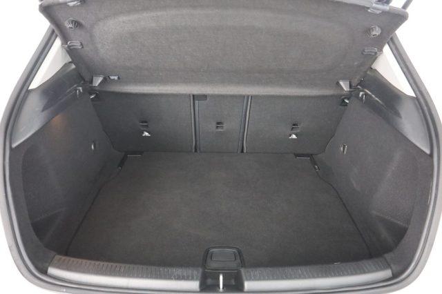 MERCEDES-BENZ A 180 A 180 d Automatic Advanced