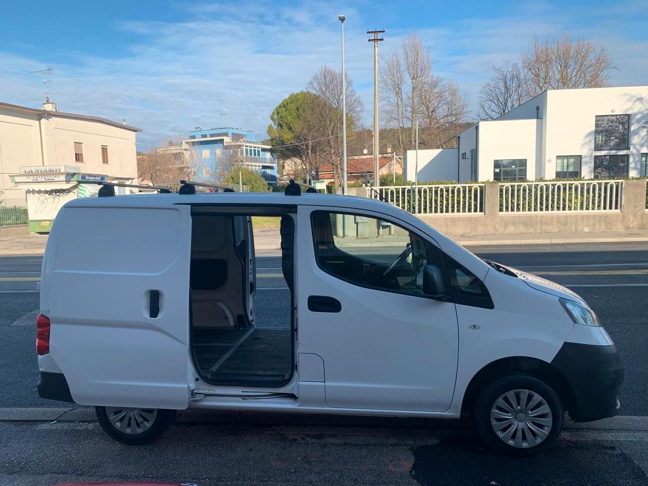 Nissan NV200 doppia porta laterale
