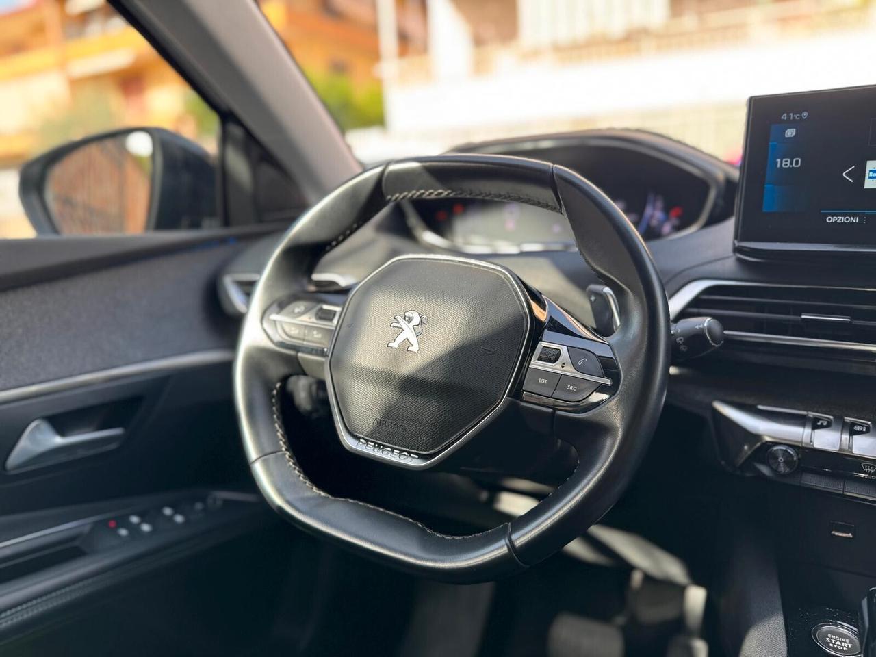 Peugeot 3008 BlueHDi 130 S&S EAT8 Allure