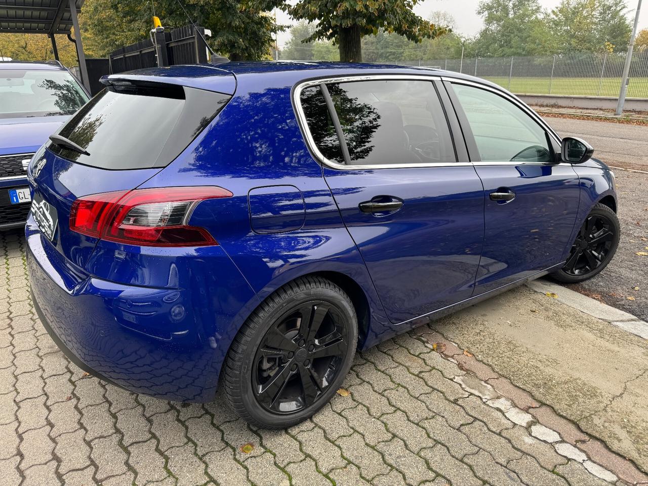 Peugeot 308 BlueHDi 130 S&amp;S EAT Allure Pack