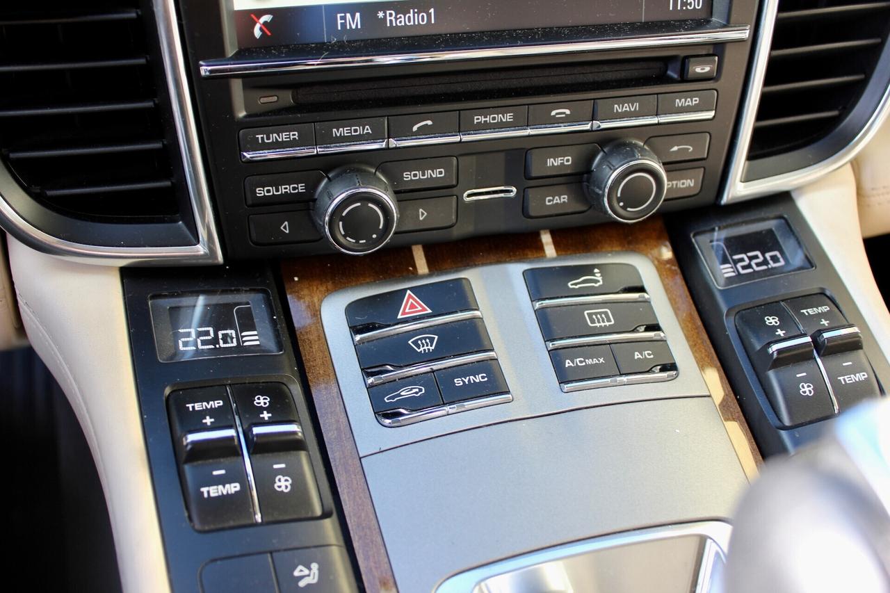 Porsche Panamera 3.0 Diesel 250CV INTERNI PELLE BIANCO