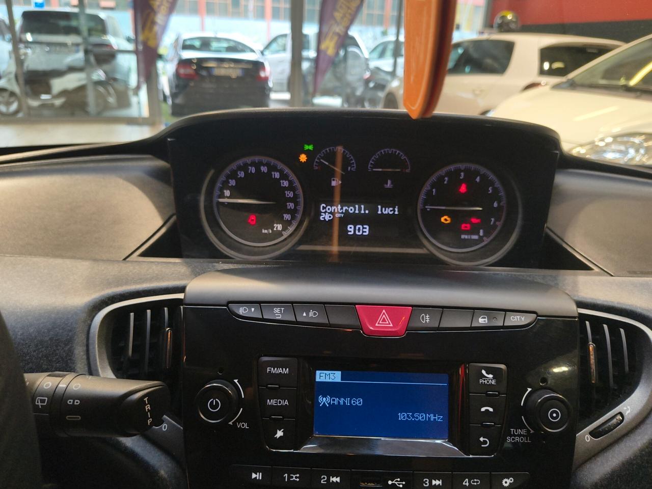 Lancia Ypsilon 1.2 69 CV 5 porte S&S Gold