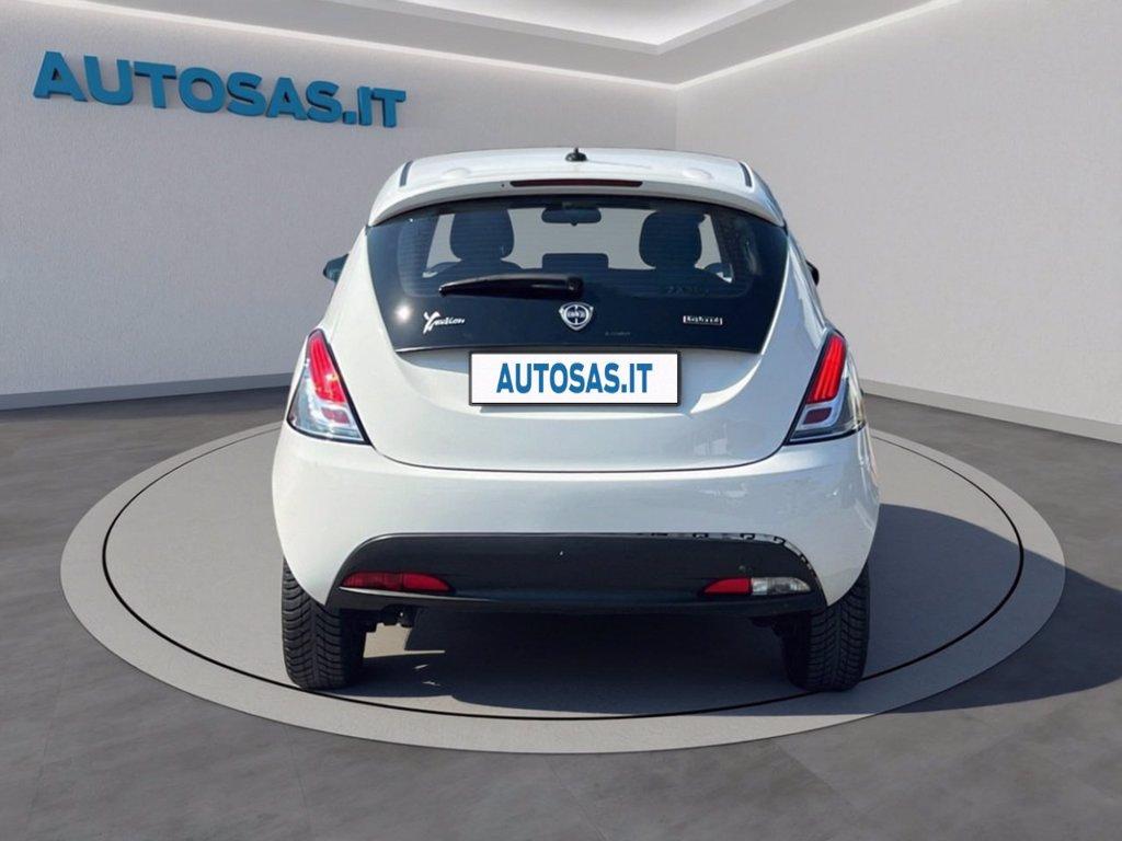 LANCIA Ypsilon 1.0 FireFly 5 porte S&S Hybrid Ecochic Silver del 2021