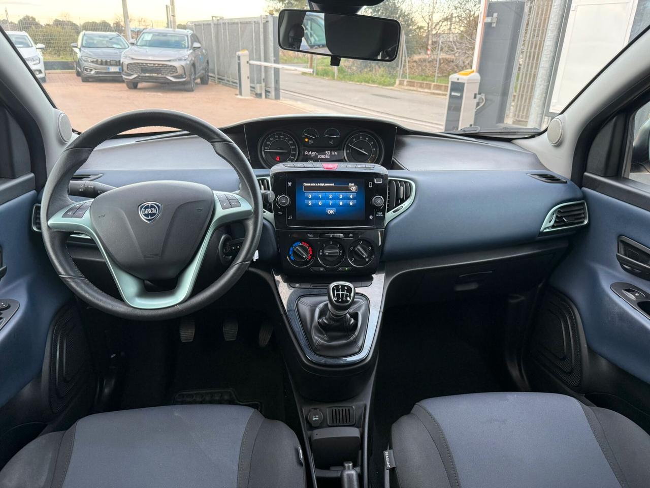 Lancia Ypsilon 1.0 FireFly 5 porte S&S Hybrid Platino