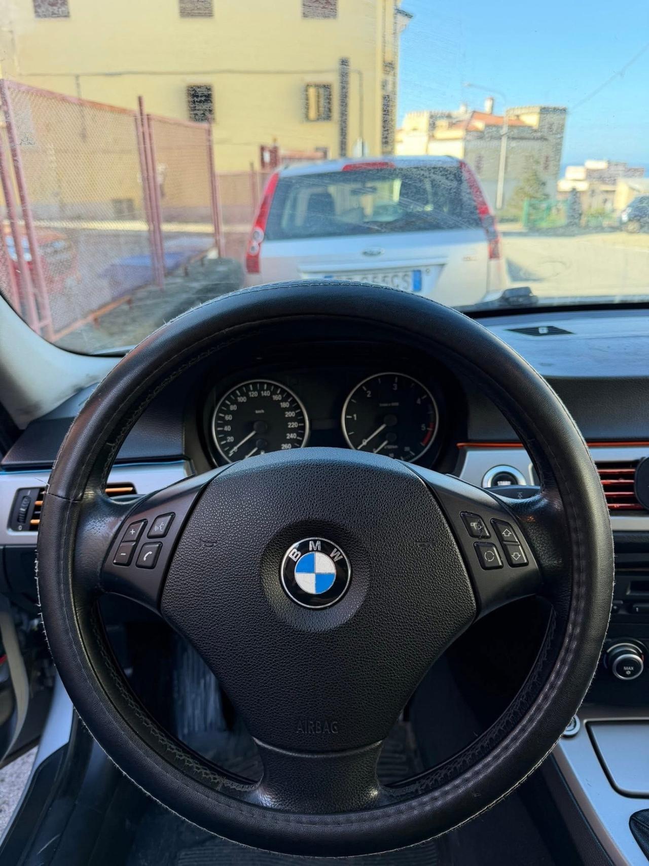 Bmw 320 320d cat Touring Attiva
