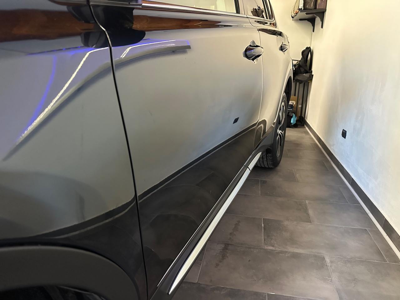 Toyota RAV 4 RAV4 2.0 D-4D 2WD Style UNIPRO