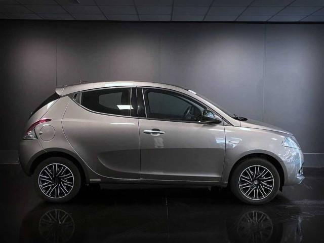 Lancia Ypsilon III 1.0 firefly hybrid Gold Plus s&s 70cv 5p.ti