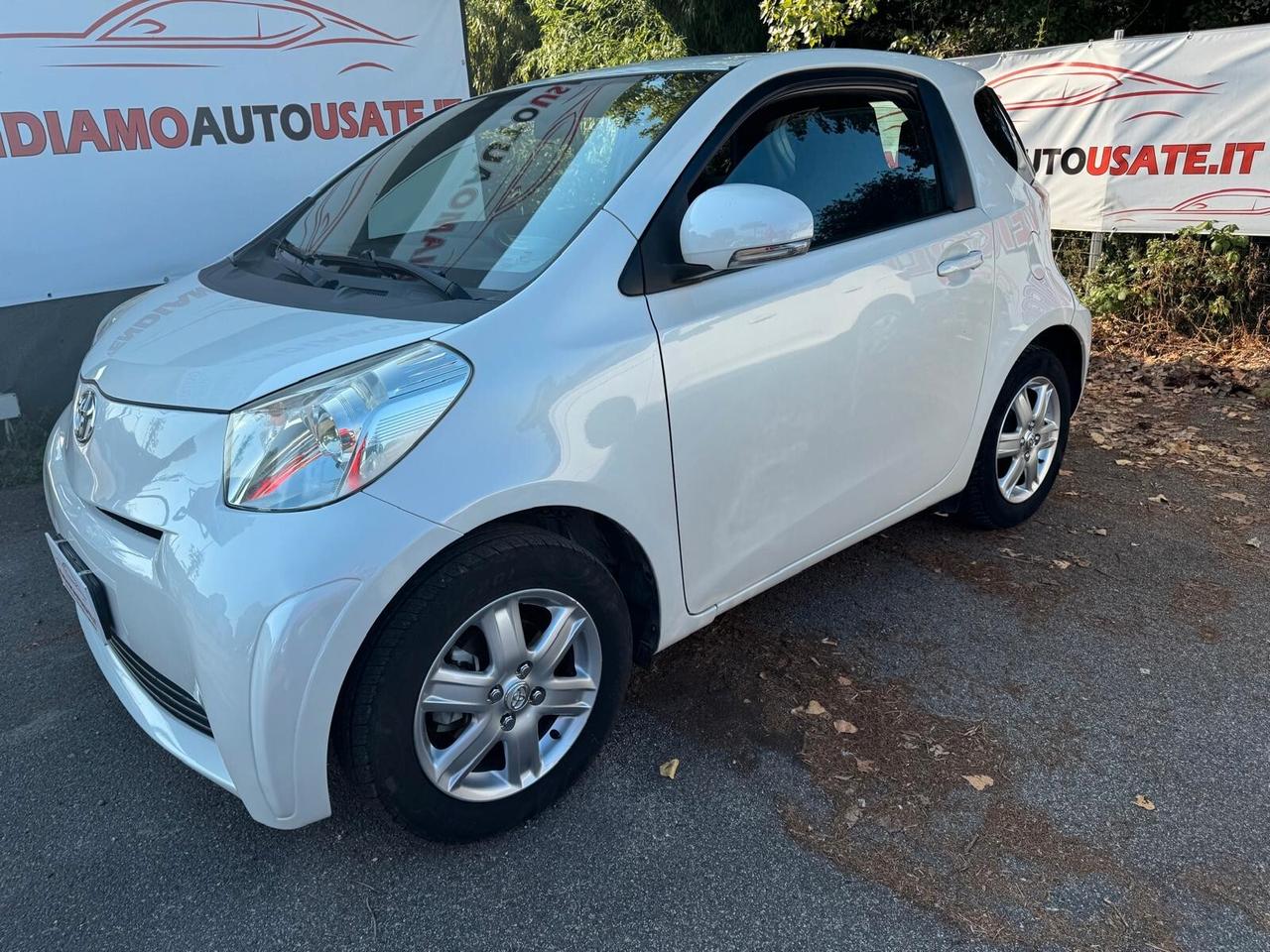 Toyota iQ 1.0 Sol