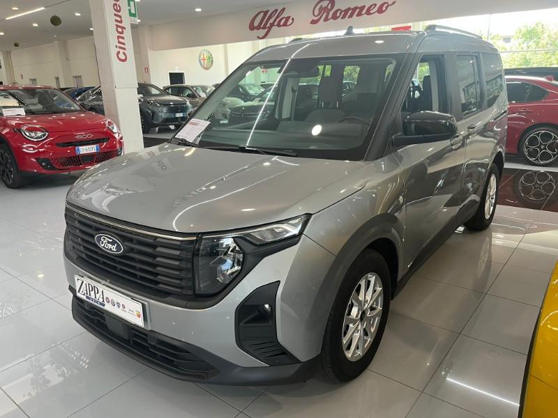FORD Tourneo Courier 1.0 EcoBoost Titanium