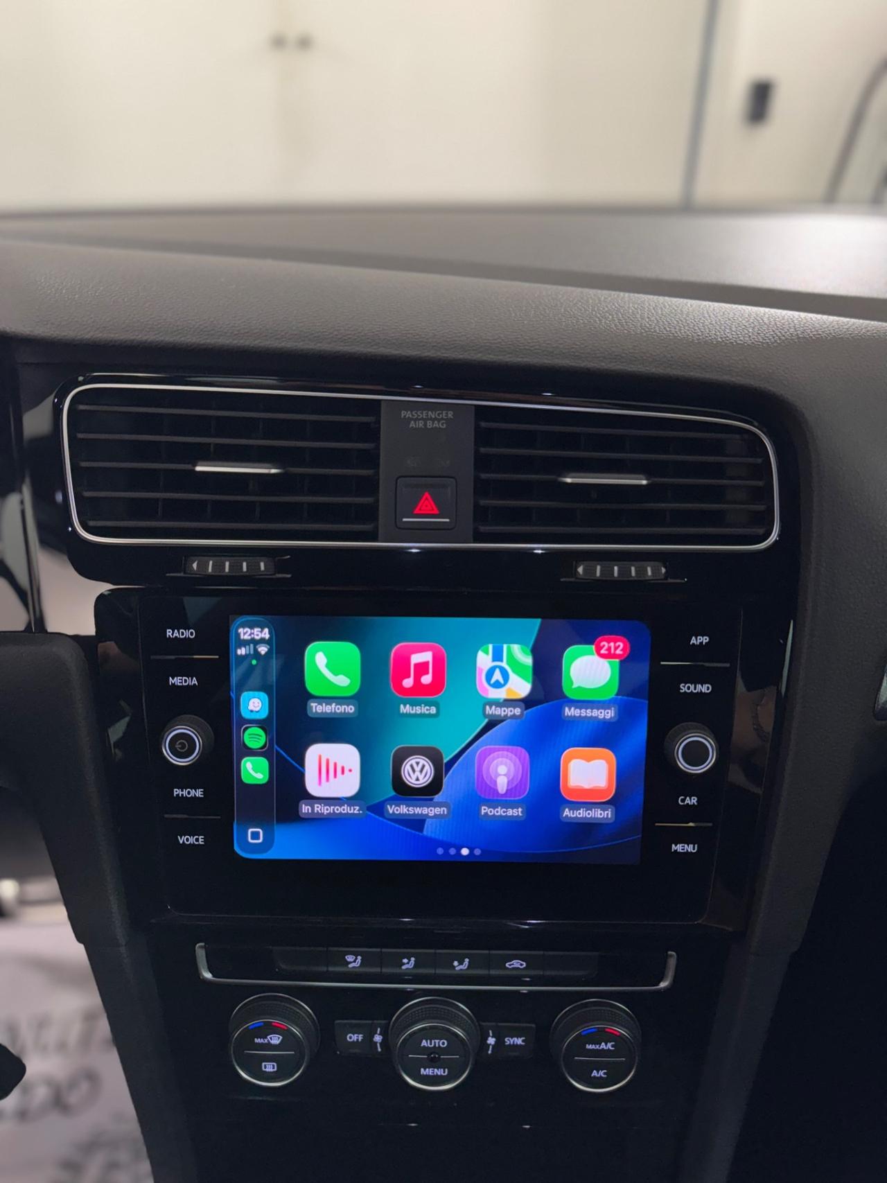 Volkswagen Golf R-LINE DSG 5p. Highline BlueMotion Technology