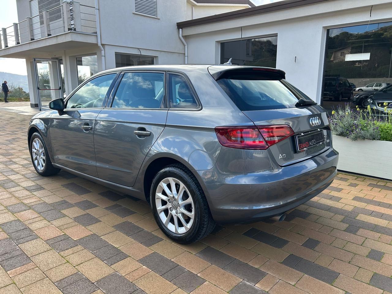 Audi A3 1.6 TDI clean diesel Ambition