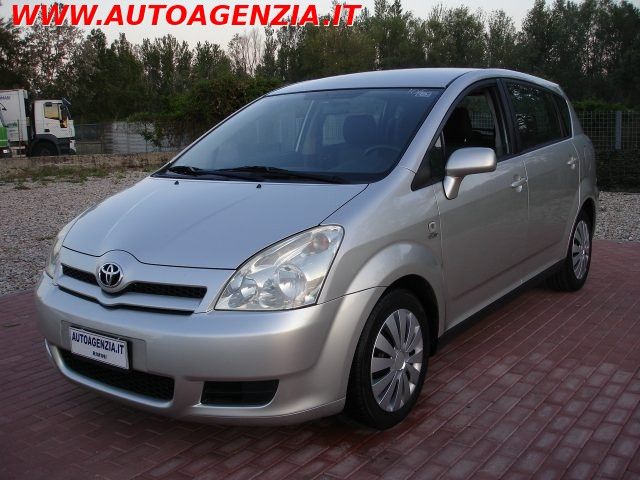 TOYOTA Corolla Verso 2.0 16V D-4D SUPER SPAZIOSA X TUTTI X TUTTO