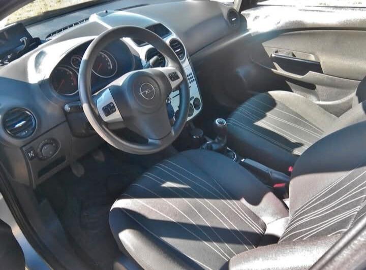 Opel Corsa 1.2 5 porte 130.000km