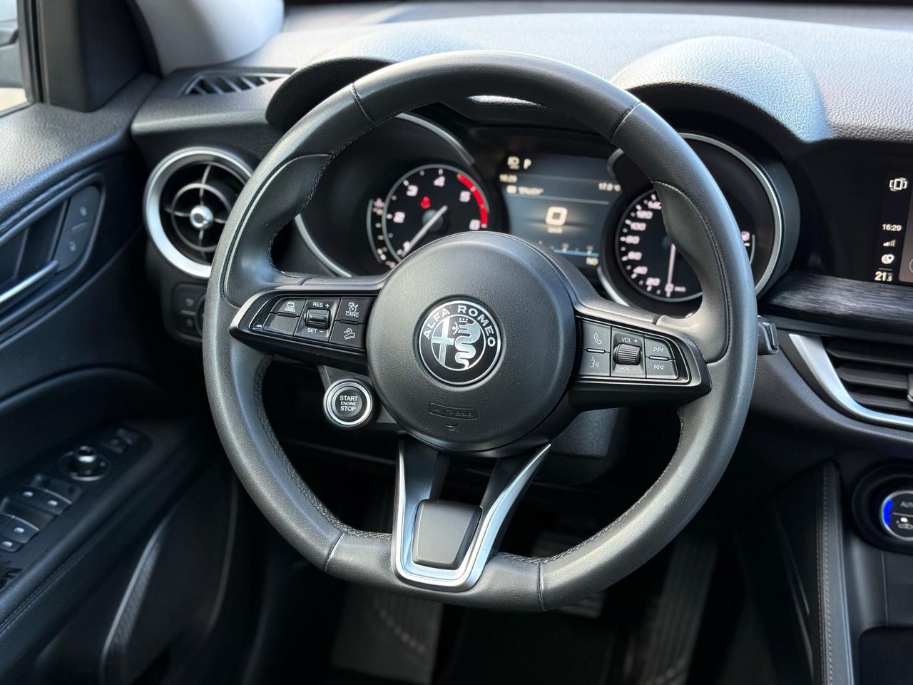 Alfa Romeo Stelvio 2.2 Turbodiesel 190 CV AT8 Q4 Business