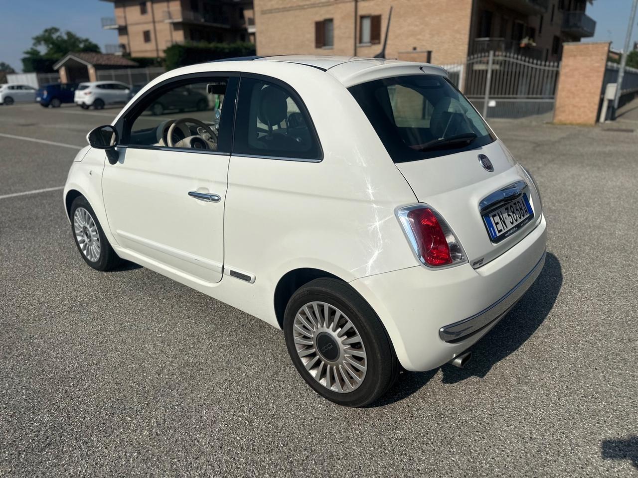 FIAT 500 BENZINA CAMBIO AUTOMATICO DA VEDERE