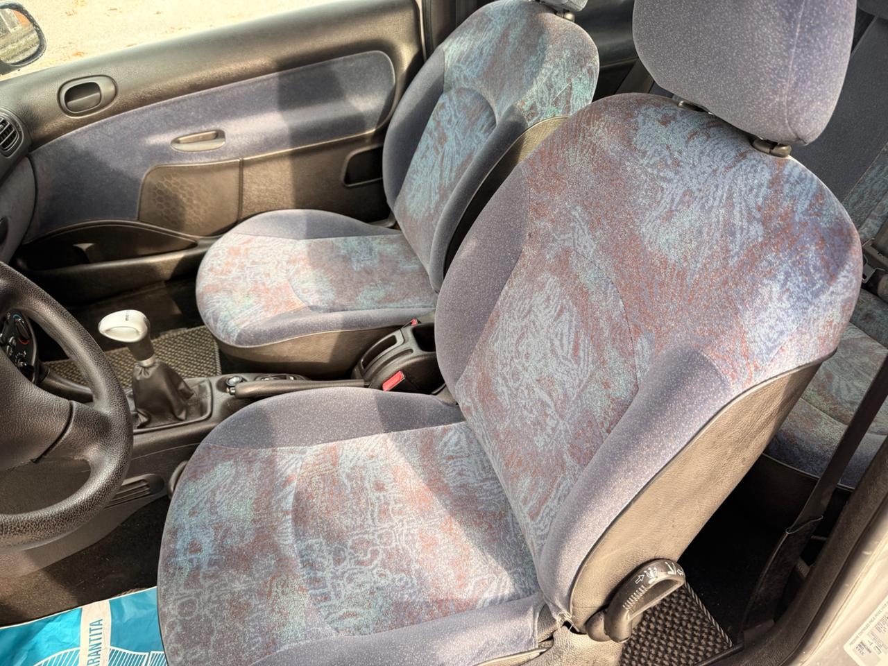 Peugeot 206 1.1 3p. XT