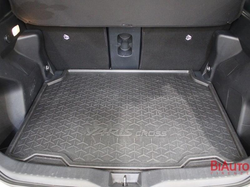 Toyota Yaris Cross 1.5 Hybrid 5p. E-CVT AWD-i Adventure