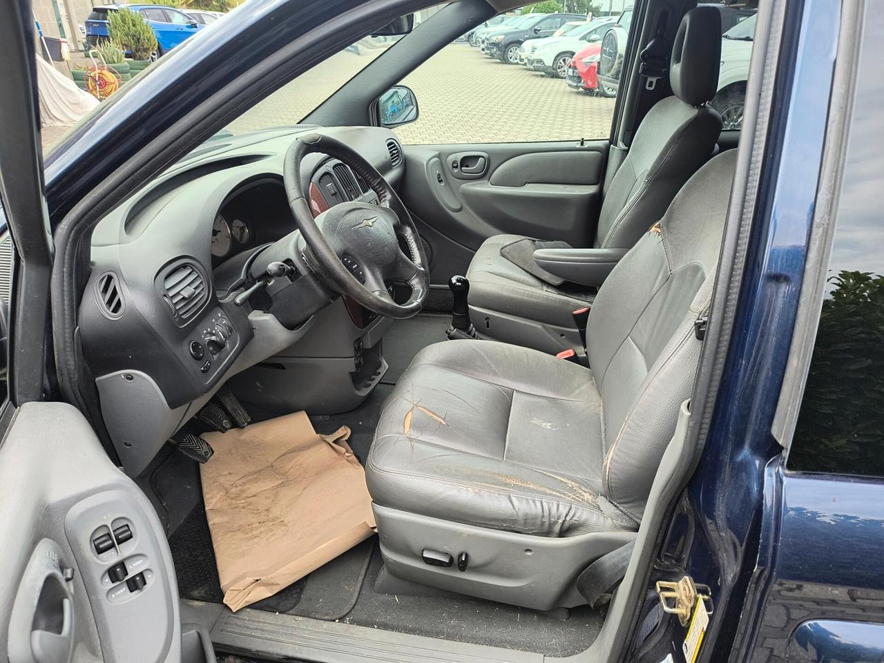 Chrysler Voyager 2.5 CRD cat LX Leather