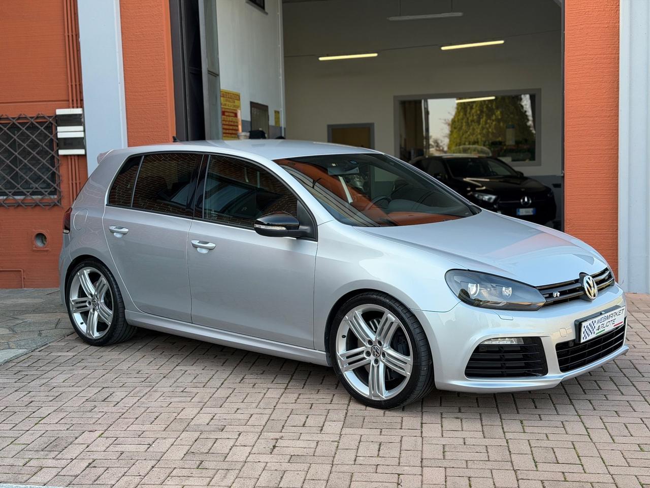 Volkswagen Golf 2.0 TSI 4mot. DSG 5p. R