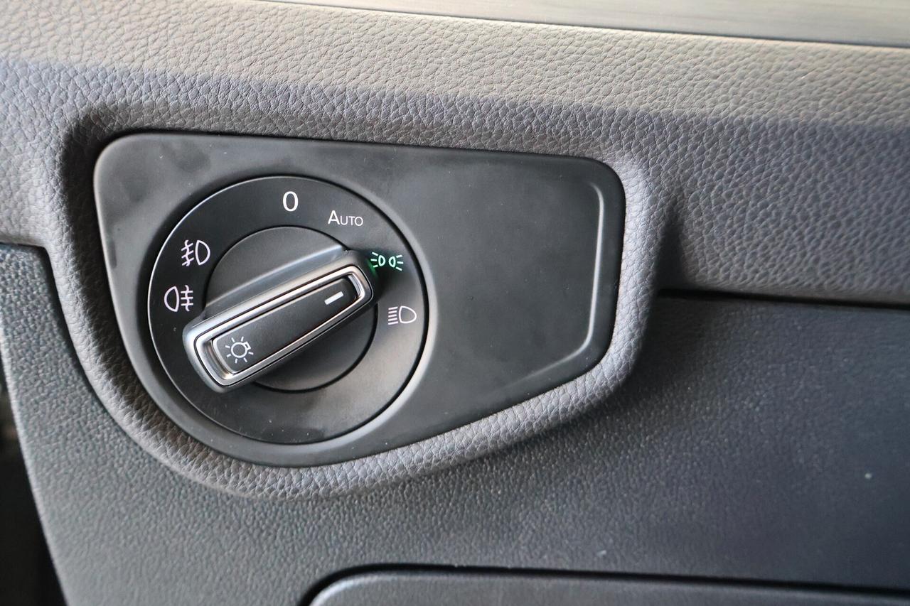 Volkswagen Touran 2.0 TDI 115 CV DSG IVA ESCLUSA 7 posti