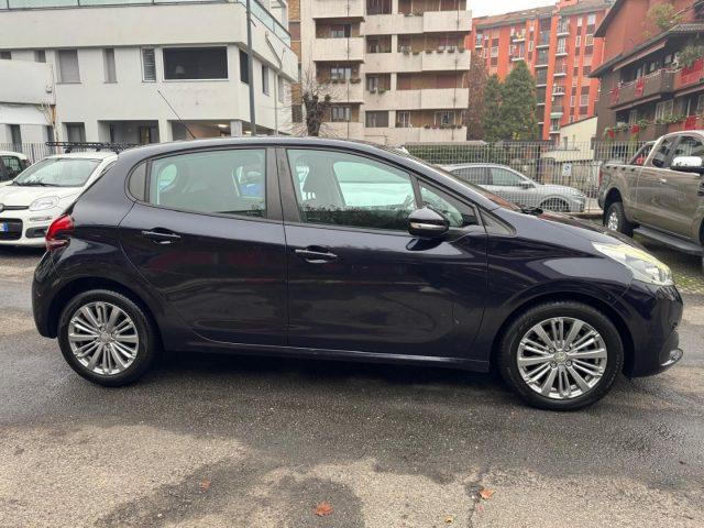 PEUGEOT 208 1° serie PureTech 82 5 porte Allure