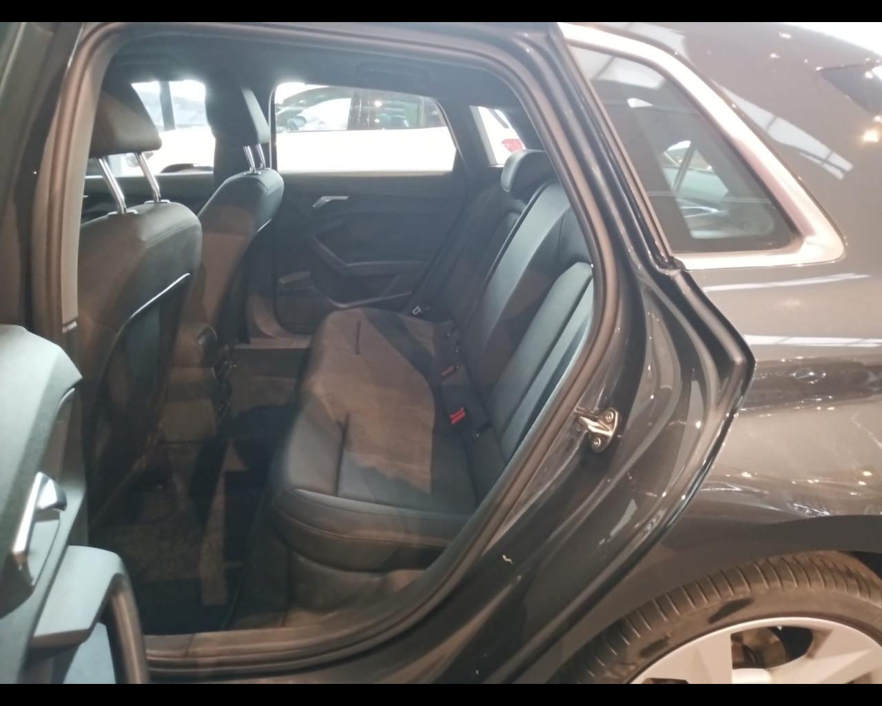 AUDI A3 IV 2020 Sportback - A3 Sportback 30 1.5 g-tron Business A