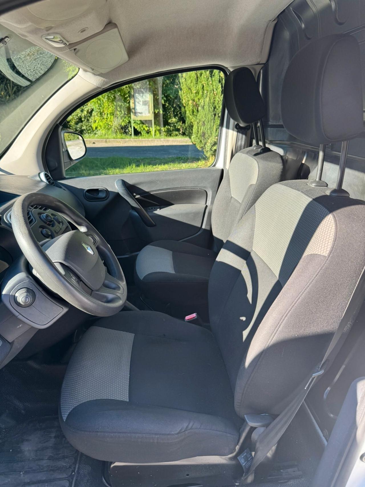 Renault Kangoo A-F-F-A-R-E-Kangoo 1.5 dCi 110CV Express Maxi 2.00 MT CASSONE