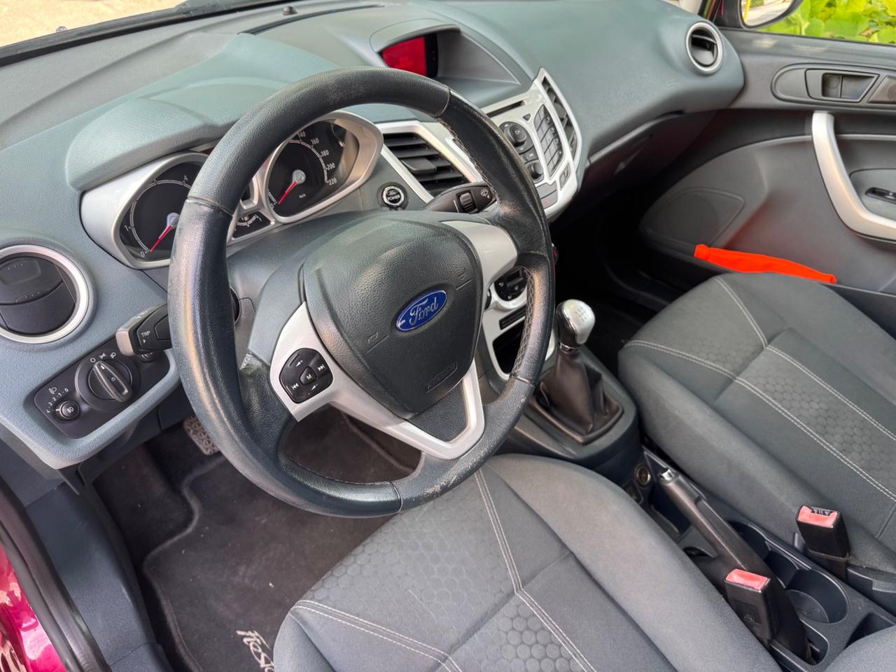 Ford Fiesta 1.6 TDCi 95 CV 5p. Neopaten garanzia 12 m
