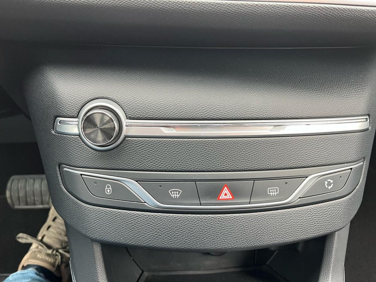 Peugeot 308 BlueHDi 130 S&S EAT8 Allure