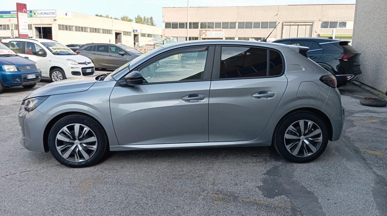 PEUGEOT 208 1.2 BZ - OK NEOPATENTATI