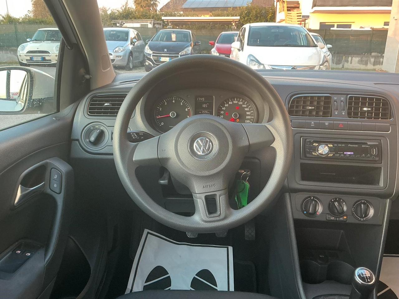 Volkswagen Polo 1.2 benzina Neopatentati