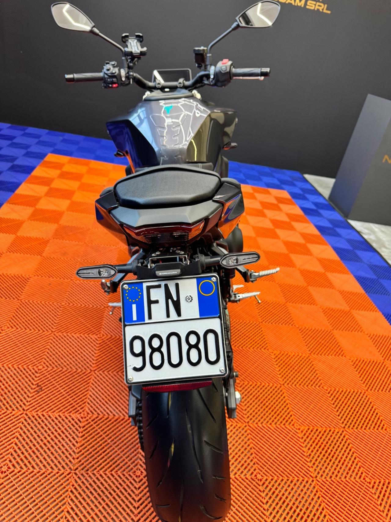 Yamaha MT-09 Y-AMT 900cc 120 cv