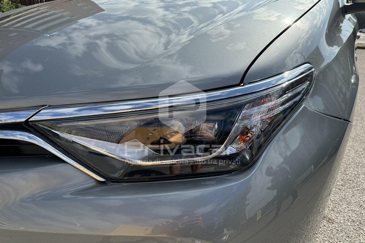 TOYOTA Auris Touring Sports 1.8 Hybrid Lounge