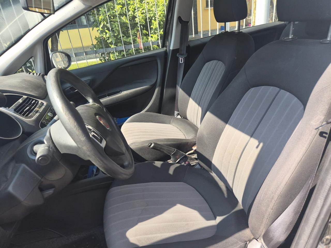 Fiat Punto 1.2 8V 5 porte Street