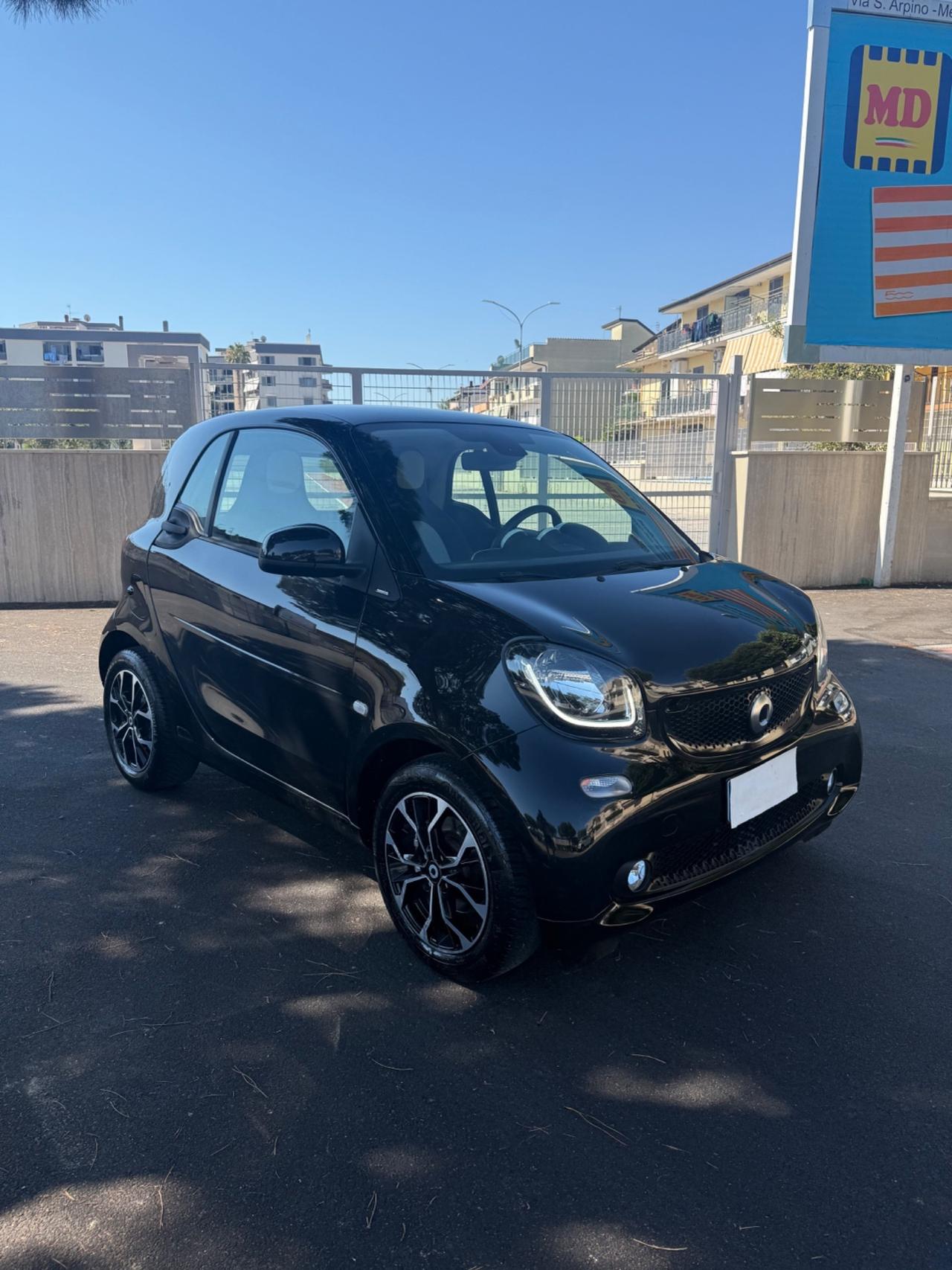 Smart ForTwo 70 1.0 Prime fari zero sinistri unico proprietario
