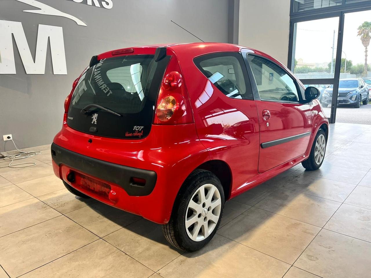 Peugeot 107 1.0 68CV 3p. Plaisir