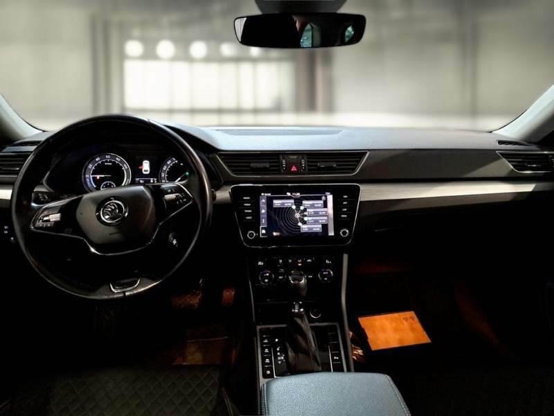 SKODA SUPERB 1.4 TSI PLUG-IN HYBRYD EXECUTIVE DSG 5 PORTE STATION WAGON