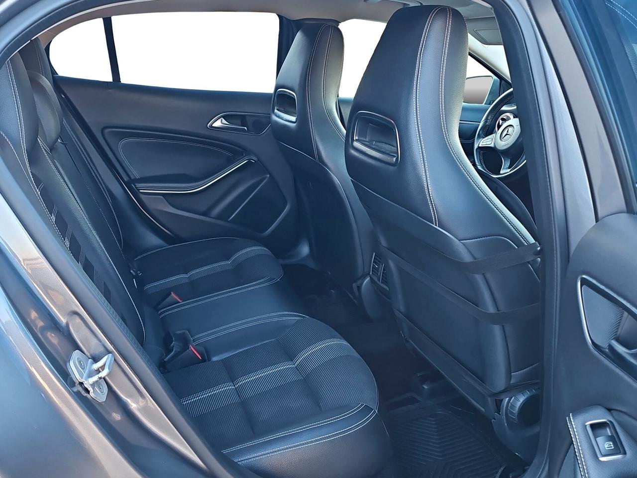 Mercedes-benz GLA 200 d Premium