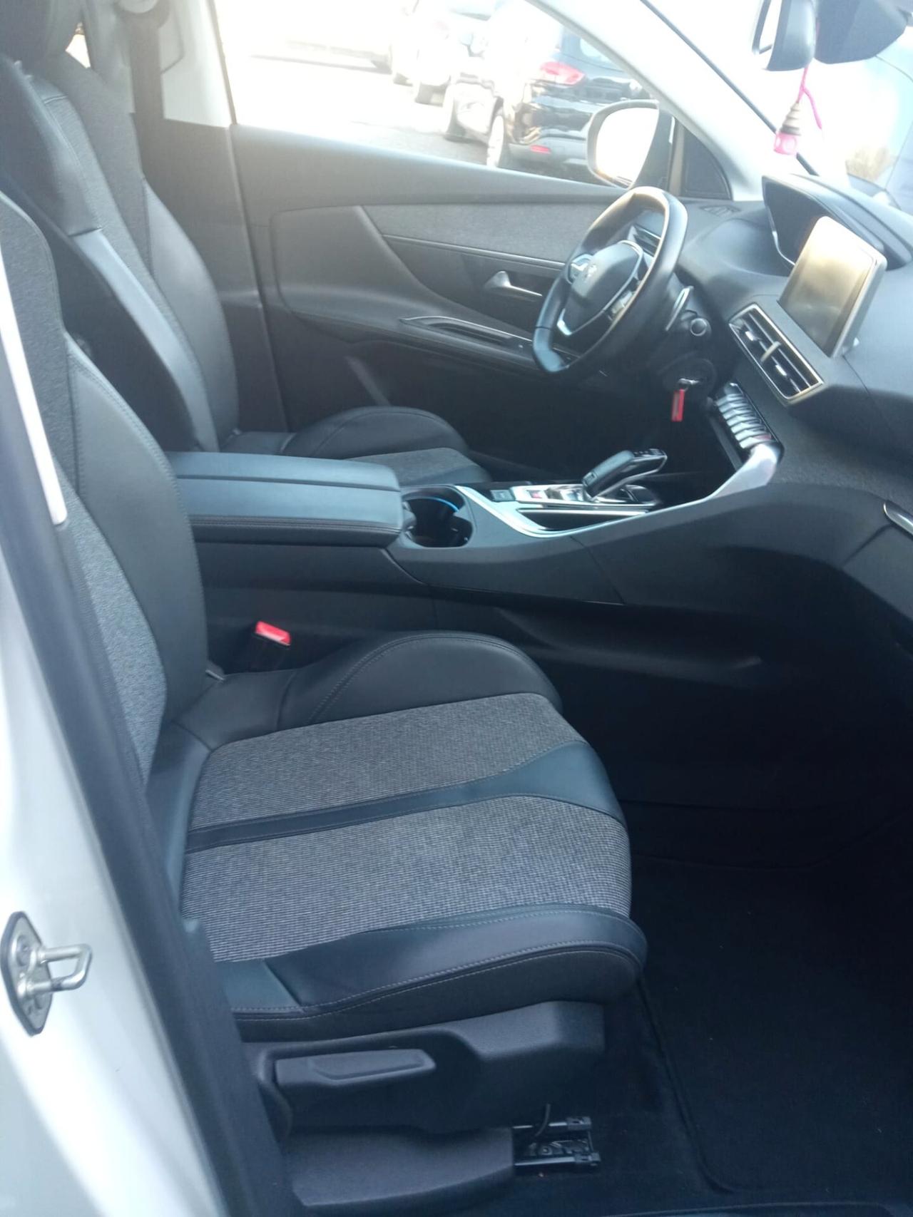 Peugeot 3008 PureTech Turbo 130 S&S Allure