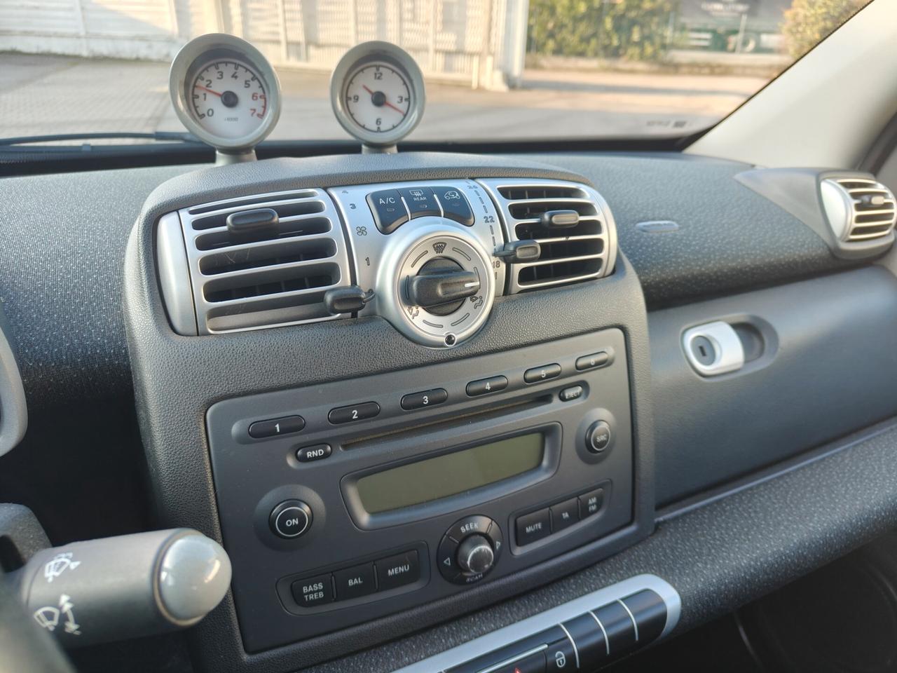 Smart ForTwo 1000 52 kW MHD cabrio pure