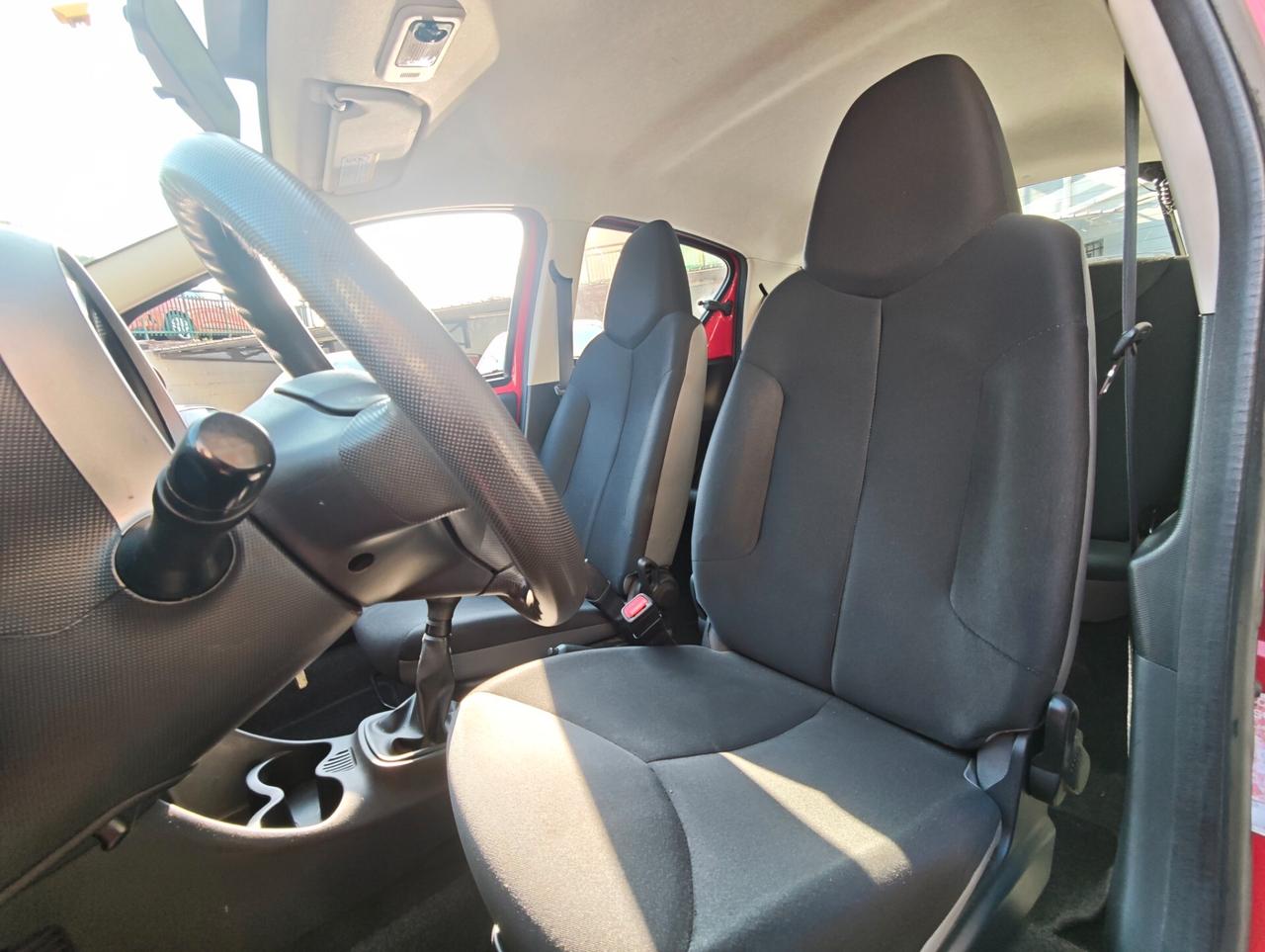 Toyota Aygo 1.0 12V VVT-i 5 porte Active Connect