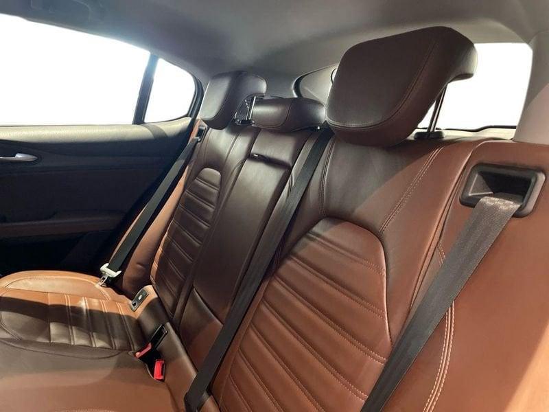 Alfa Romeo Stelvio 2.2 t Executive Q4 210cv auto