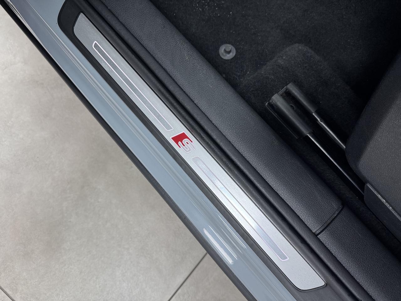 Audi Q2 35 TDI quattro S tronic line Edition