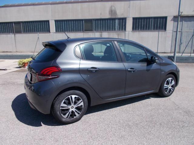 PEUGEOT - 208 - BlueHDi 75 5p. Active