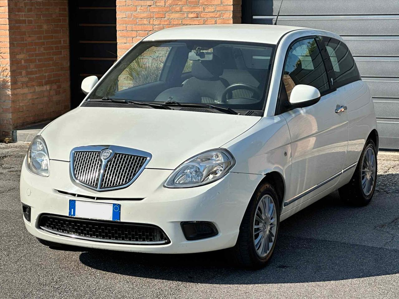 Lancia Ypsilon 1.2 60cv-169.000km-GARANZIA-2011